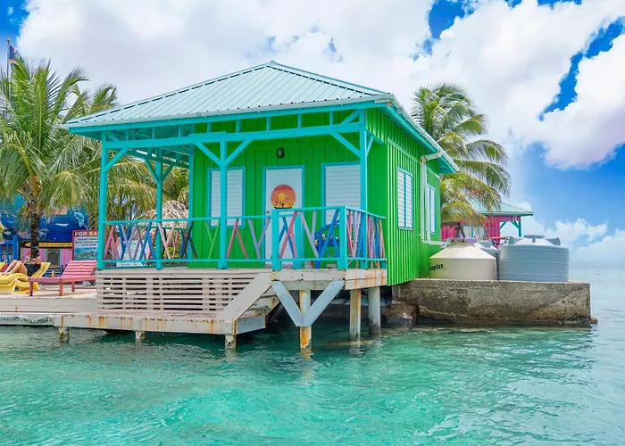 King Lewey'S Island Resort